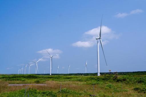 大空にそびえる風力タービン群 風力タービン,風車,発電タービンの写真素材