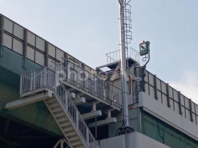 高速道路の非常階段 高速道路,非常階段,非常口の写真素材