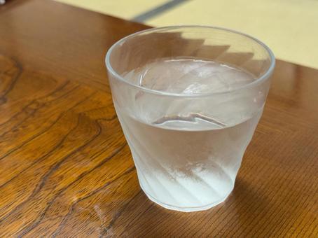 お冷 お冷 水,お冷,ミネラルウォーターの写真素材
