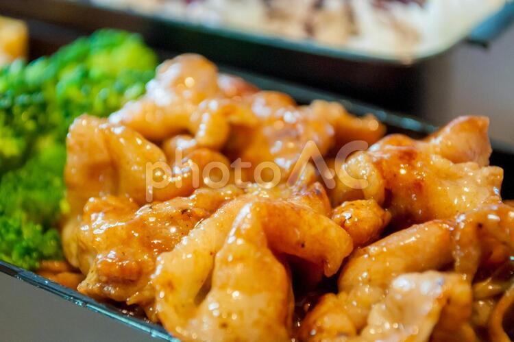 サラリーマンの豚生姜焼き弁当 弁当,弁当男子,生姜焼き弁当の写真素材