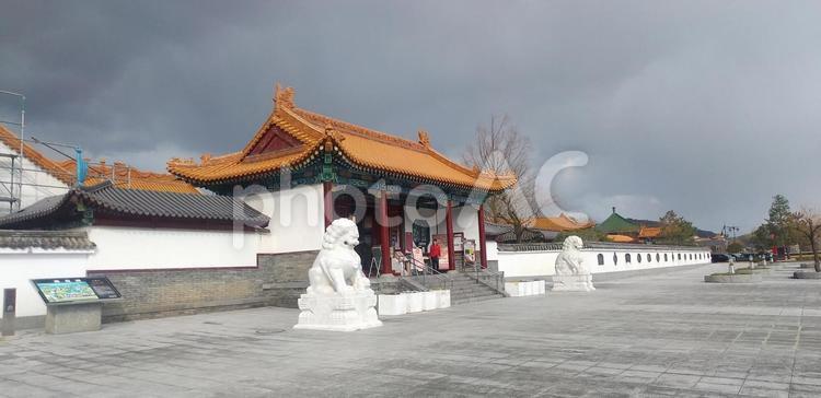 燕趙園の風景05 建物,中国風,中華風の写真素材