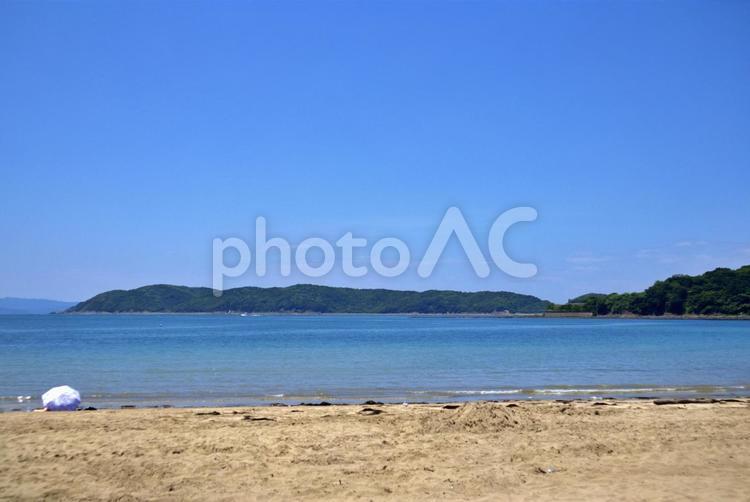 青空と海が広がる加太海水浴場 加太海水浴場,夏,青空の写真素材