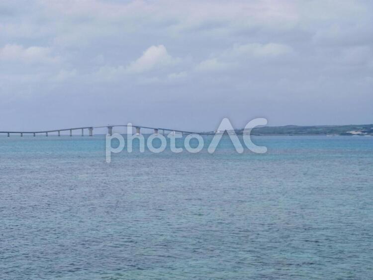 【沖縄県】伊良部島の伊良部大橋 伊良部大橋,伊良部島,沖縄県の写真素材