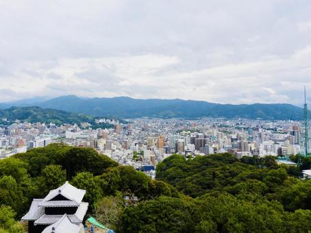 松山城から道後方面を望む 松山城から道後方面を望む 松山城,松山市,城下町の写真素材