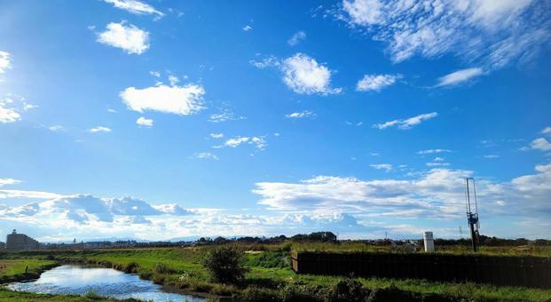 川と青空 川と青空の写真