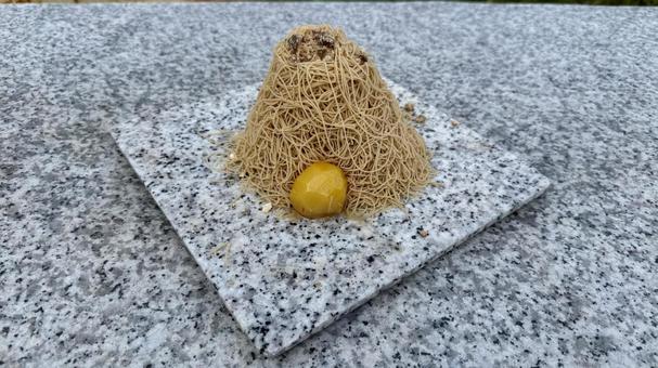 モンブラン モンブラン モンブラン,栗,デザートの写真素材