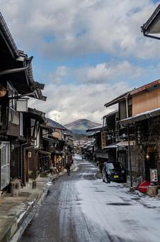 冬の奈良井宿 冬の奈良井宿 奈良井宿,街並み,建物の写真素材