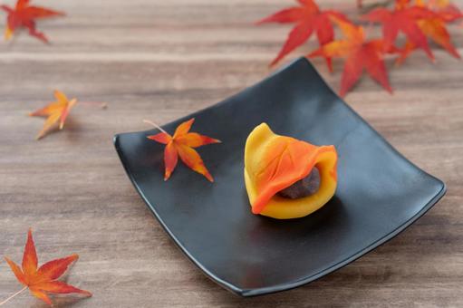 Seasonal Japanese sweets "Momiji", JPG Seasonal Japanese sweets "Momiji", JPG