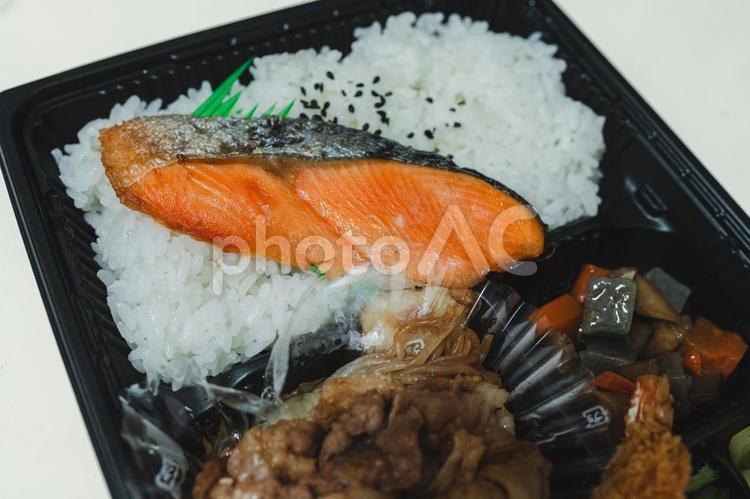 鮭の塩焼き弁当 鮭,弁当,ご飯の写真素材