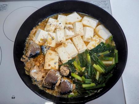 手作り・鯖水煮の肉豆腐風（出来上がり） 鯖水煮の肉豆腐風,鯖,木綿豆腐の写真素材
