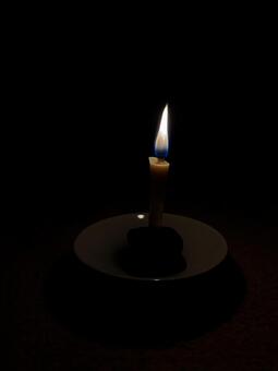 ろうそくの灯火 ろうそく,和ろうそく,キャンドルの写真素材