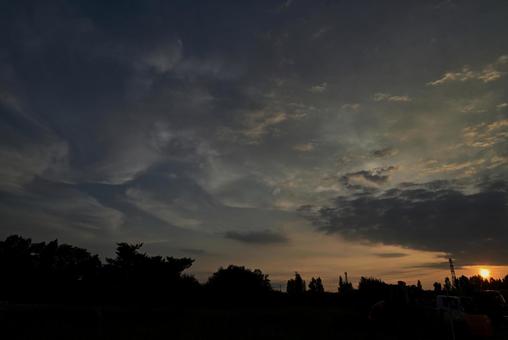 Dusk 2025/7/1, JPG Dusk 2025/7/1, JPG