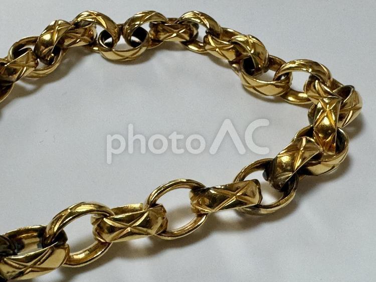金メッキチェーンの黒ずみ・変色 金メッキ,アクセサリー,黒ずみの写真素材