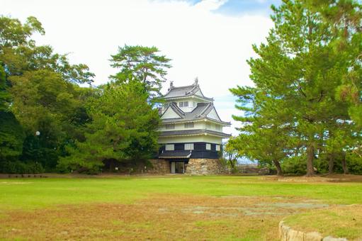[愛知県]豊橋市今橋町の吉田城鉄櫓 吉田城鉄櫓,吉田城,秋の写真素材