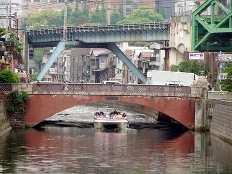神田川と昌平橋 神田川と昌平橋の写真