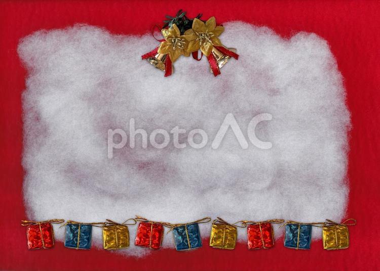 ベルとプレゼント01赤-ヨコ クリスマス,冬,フェルトの写真素材