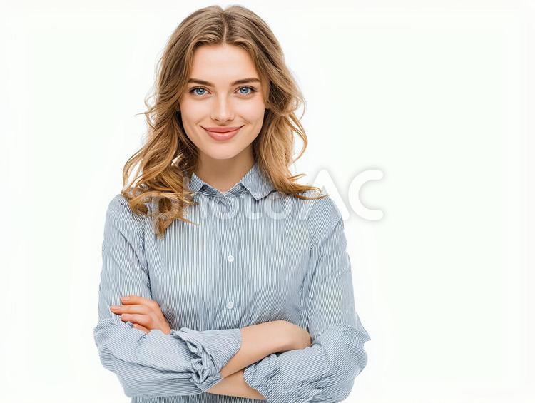 両手を開いて微笑む女性のポートレート 女性,笑顔,幸せの写真素材