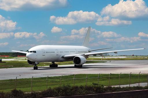 飛行機　ボーイング777 旅客機,航空機,フライトの写真素材
