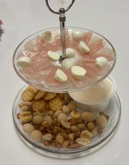おつまみ おつまみ おつまみ,お酒,チーズの写真素材