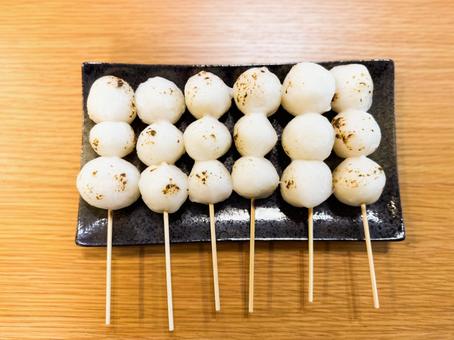 串団子・手作り(正面) 串団子・手作り(正面) お団子,だんご,和菓子の写真素材