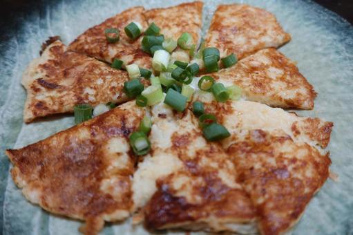 ヤマイモのふわふわ焼き(アップ) ヤマイモのふわふわ焼き(アップ) 山芋,すりおろし,パンケーキの写真素材