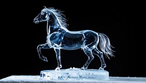 優雅な氷の馬の彫刻 優雅な氷の馬の彫刻の写真