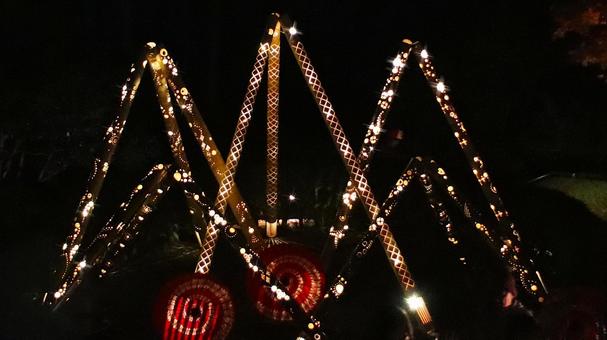 虹の郷夜景　竹灯りと和傘アート 竹灯り,ライトアップ,秋の写真素材