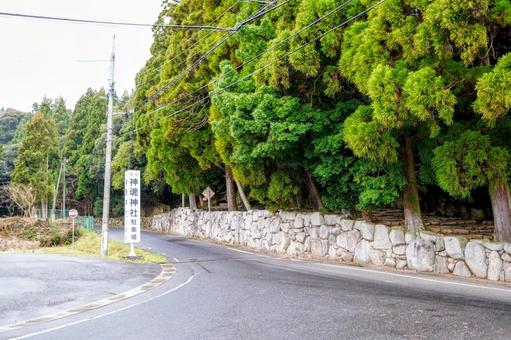 松江・日本最古の大社造の神魂神社 松江・日本最古の大社造の神魂神社の写真