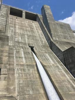 とあるダム ダム,貯水池,コンクリートの写真素材