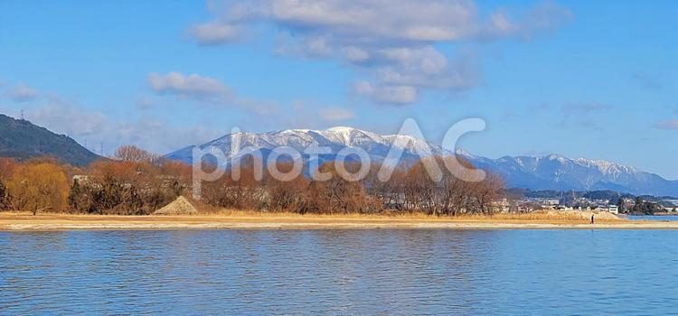 風景　滋賀　柳が崎湖畔公園　冬 風景,滋賀,大津の写真素材