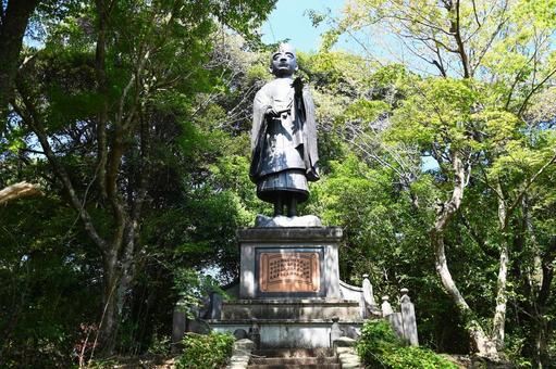 医王山 油山寺の栄西禅師像 医王山 油山寺の栄西禅師像の写真