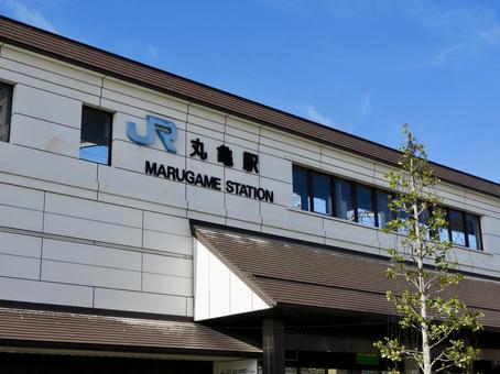 JR予讃線丸亀駅舎 JR予讃線丸亀駅舎 丸亀駅,丸亀市,予讃線の写真素材
