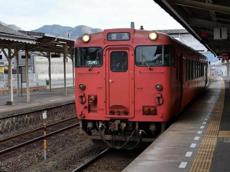 東萩駅　キハ40 キハ40,ディーゼルカー,気動車の写真素材