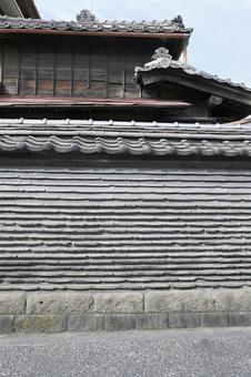 築地塀と家屋.2 下町,裏路地,路地の写真素材