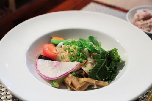 鮮魚の蒸し物（常磐もの）の写真