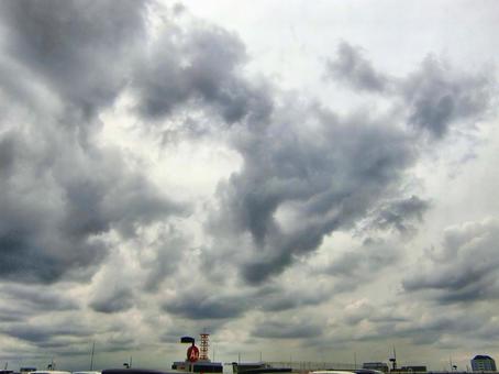 四月の雲-48の写真