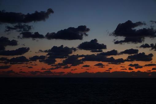 Sea and sky at sunset, JPG