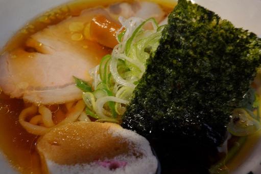しょうゆラーメン しょうゆラーメンの写真