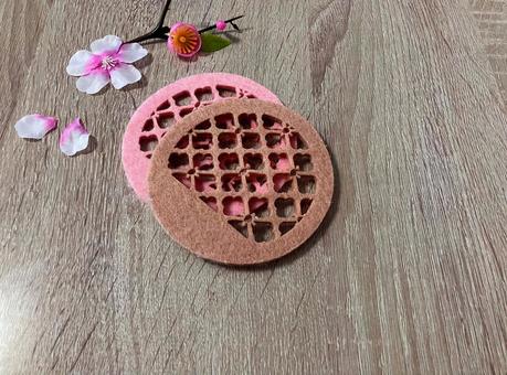 Pink and brown round coasters with cherry blossoms, JPG