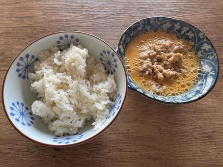 たまご納豆ごはん たまご納豆ごはん 納豆,納豆ご飯,卵の写真素材