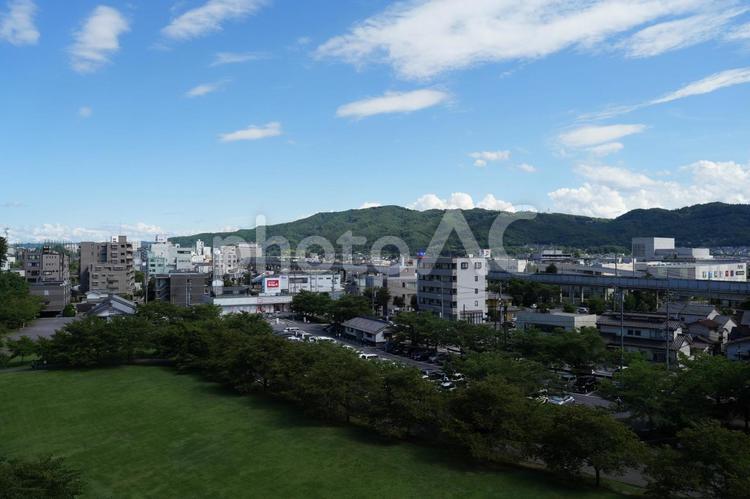 上田城址公園から見た上田市内の風景 東虎口櫓門,櫓門,上田城の写真素材