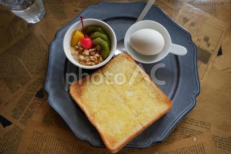 素朴なカフェのモーニングセット 食べ物,モーニングセット,カフェの写真素材
