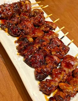 タレが香ばしい焼き鳥 タレが香ばしい焼き鳥 焼き鳥,やきとり,居酒屋の写真素材