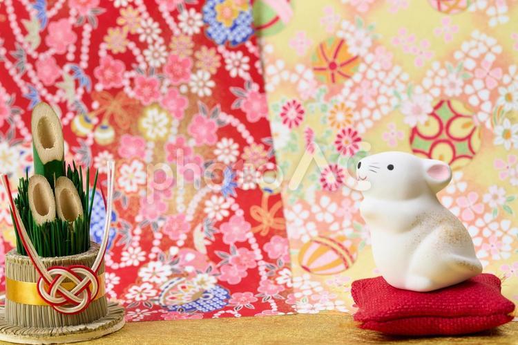 2032年・子年の年賀状素材 ねずみ年,2032年,子年の写真素材