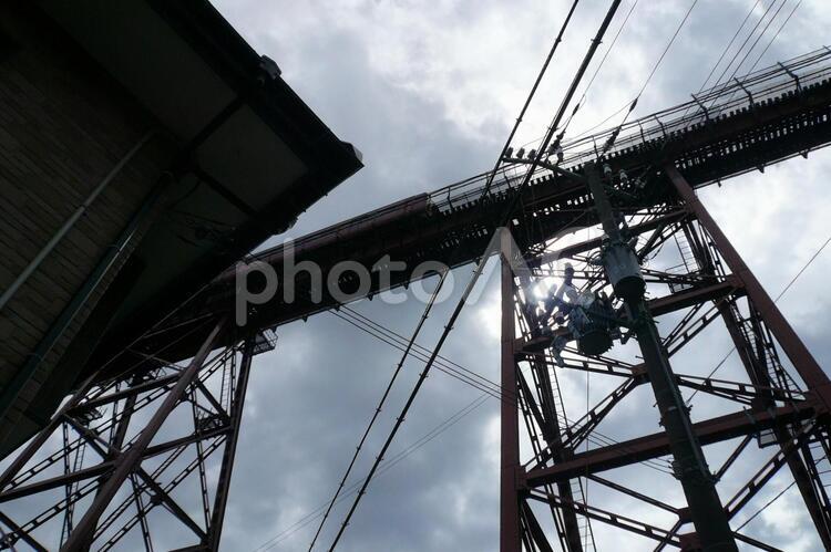 空　曇り空、旧餘部鉄橋見上げてみた 余部鉄橋,鉄橋,餘部の写真素材