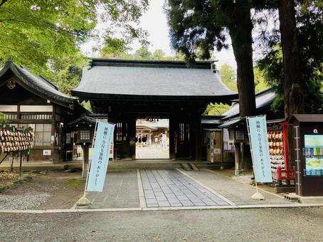 駒形神社　神門の写真