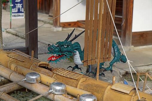 パワースポット　伊豆神社⑫　手水舎 滋賀県大津市,伊豆神社,パワースポットの写真素材