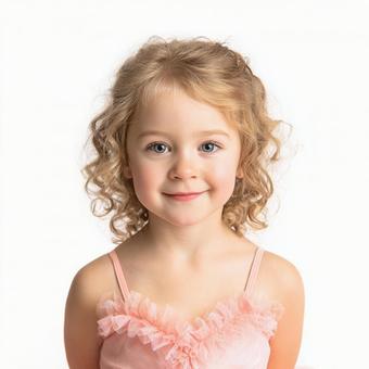 愛らしいバレエ衣装の少女 愛らしいバレエ衣装の少女の写真