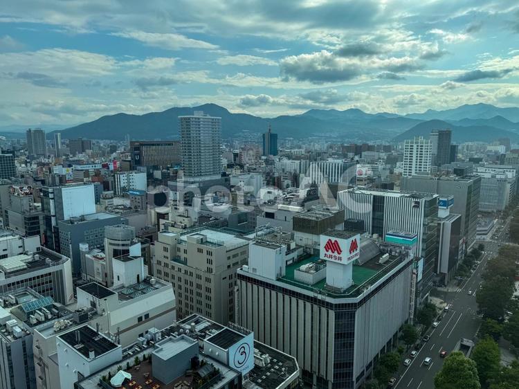 さっぽろテレビ塔からの眺め 札幌,さっぽろテレビ塔,大通の写真素材