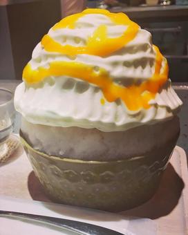 マンゴーソース エスプーマ かき氷 マンゴーソース エスプーマ かき氷の写真